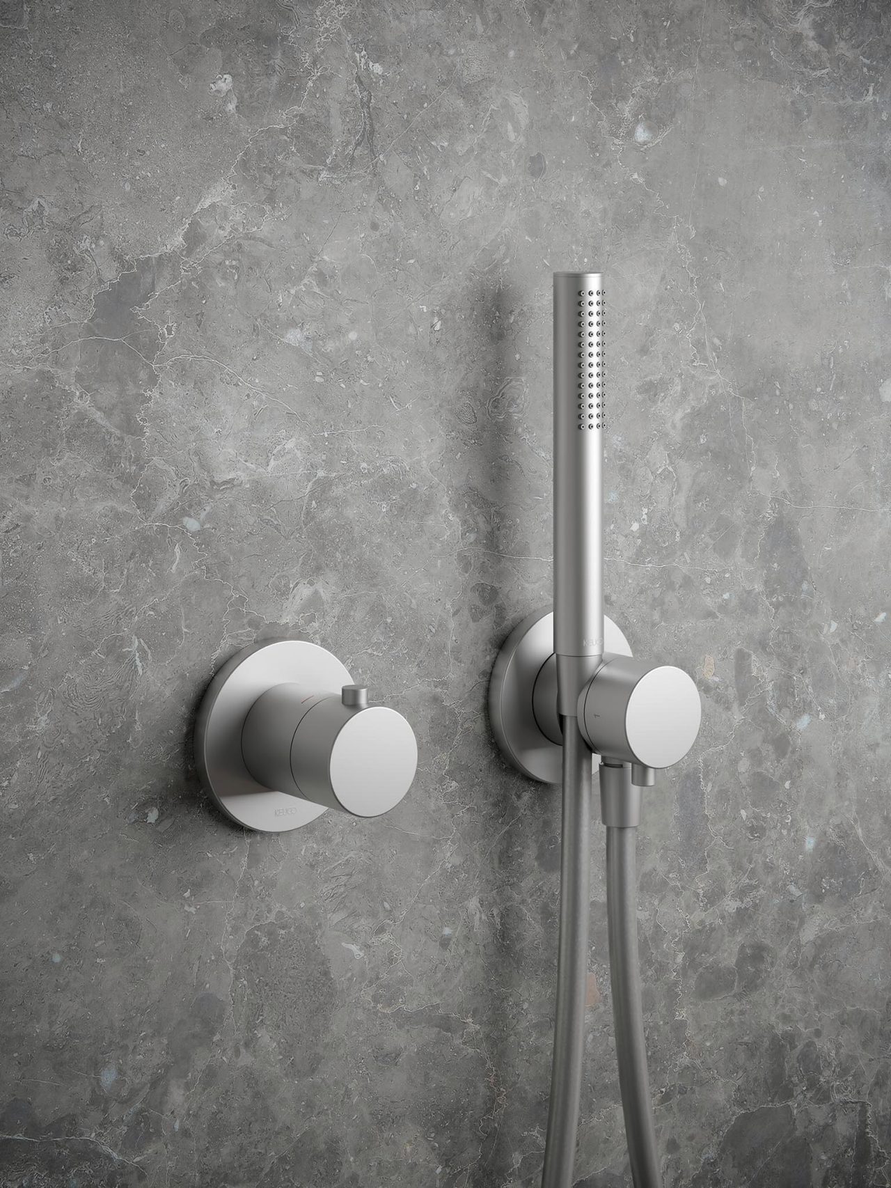 IXMO Thermostatarmatur und Umstellventil mit Stabhandbrause in Aluminium finish