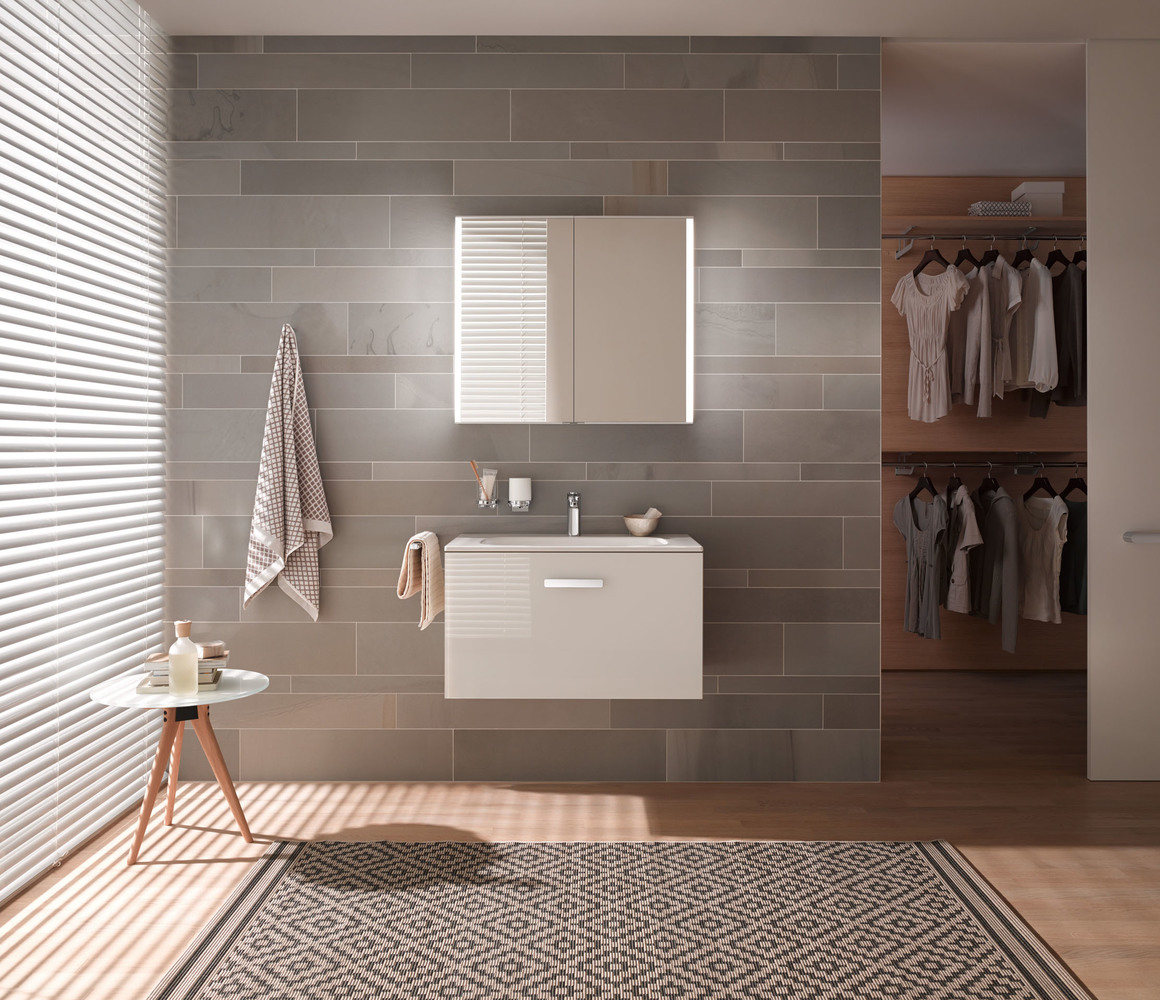 KEUCO Royal Match mirror cabinet, on-wall installation, closed