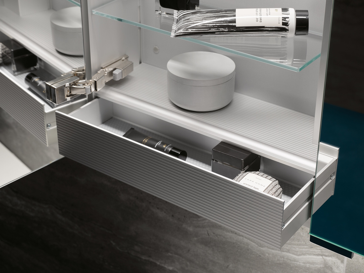 ROYAL L1 mirror cabinet with open drawer
