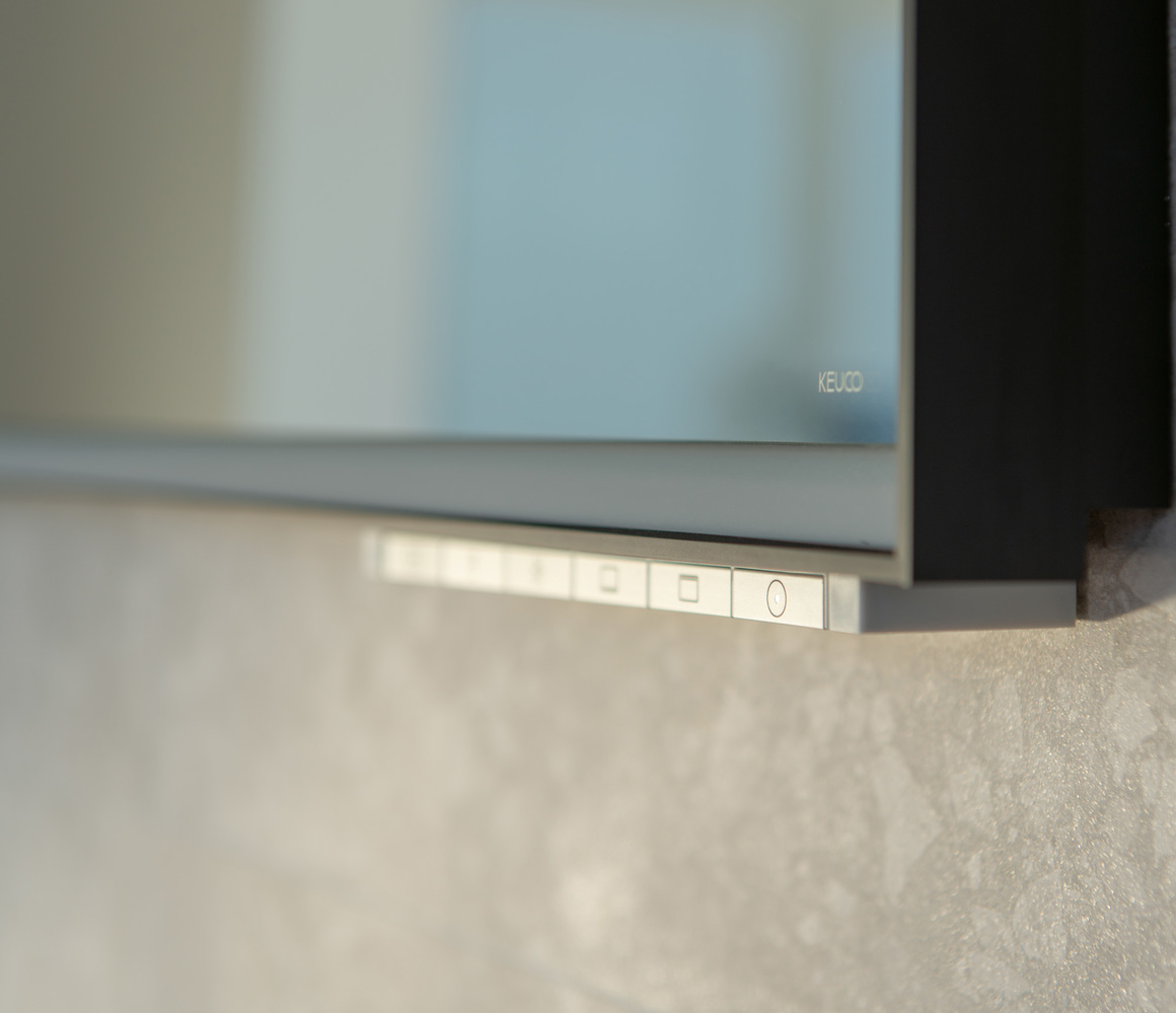Keuco royal outlet lumos mirror cabinet